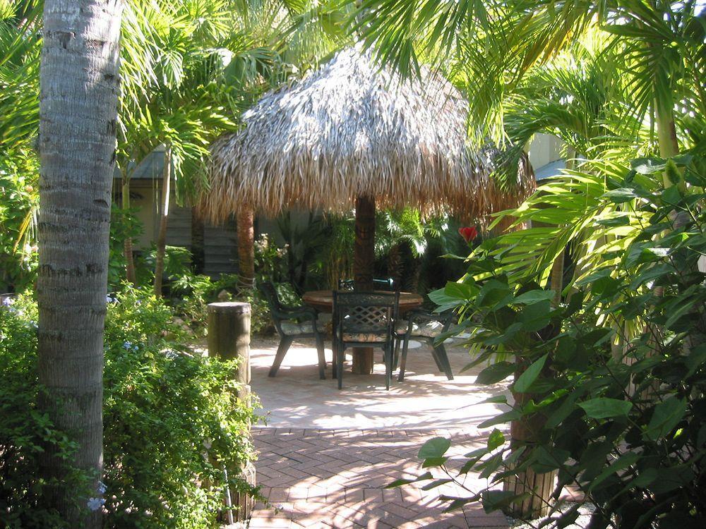 Flamingo Motel & Villas Bonita Springs North Naples Exterior photo
